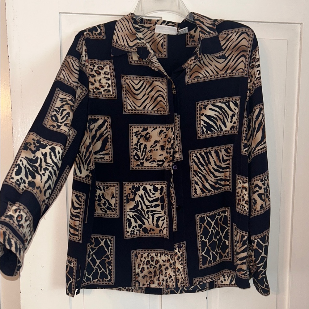 Animal Print Button-Up Women’s 14P Long Sleeve Shirt Preppy Cheetah Leopard